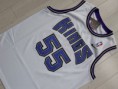 /album/sacramento-kings/a12-williams-55-white-swingman-jpg/